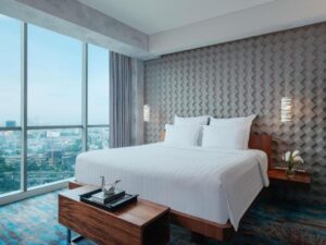 Executive Suite with Park View
