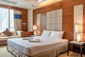 Executive 1-Bedroom Jacuzzi Suite