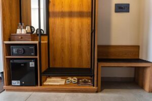 Family Bathtub With Balcony