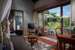Family Pool Villa