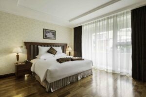 Governor Suite 