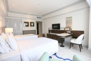 Grand Deluxe