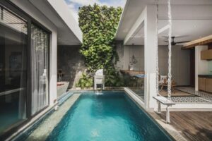 Grand One-Bedroom Villa with Private Pool & Bathtub