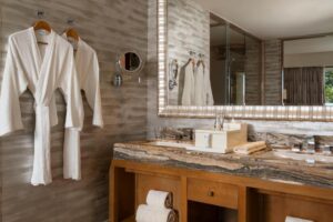 Grandeur Deluxe Room