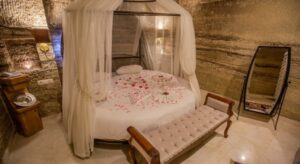 Honeymoon Room