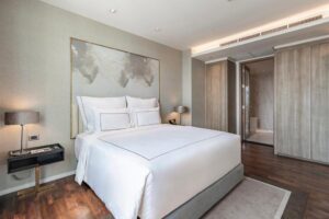 Junior Suite King with Balcony