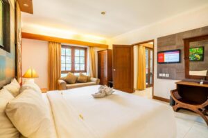 Junior Suite with Balcony