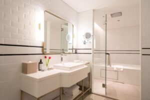 Junior Suite with California King Bed