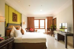 Junior Suite with Mountain View