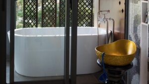  Suite with Partial Ocean View