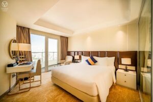 La Vela Deluxe Corner