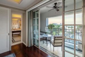 Mia Suite