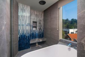 One-Bedroom Corner Suite