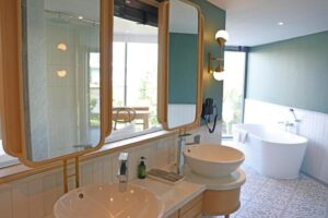 One-Bedroom Grand River View