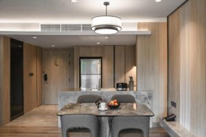 One-Bedroom Premier Corner King Suite with Balcony