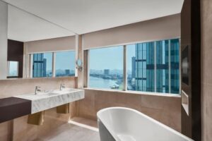 River View, Club Lounge Access, 1-Bedroom Apartment