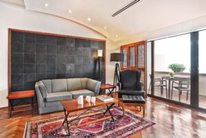 Parklane Split Level Studio Suite