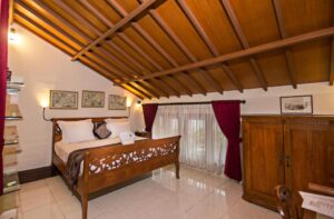Pavillion Room