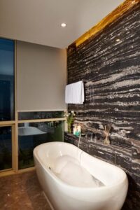  FOUR BEDROOM PENTHOUSE APARTMENTS