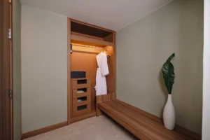 Premier Corner Pool View