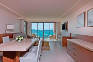 Premium Oceanfront View 1-Bedroom Suite