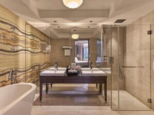 Pullman Suite