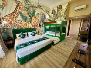 Safari - Family Room