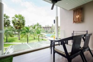 Pool Access Junior Suite