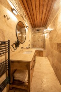 Suite With Balloon View