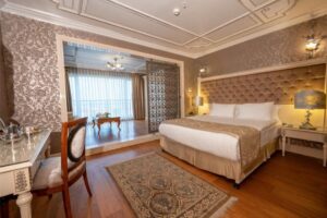 Suite with Bosphorus View 