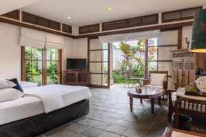 Suite with Garden View