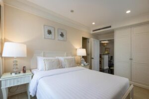 Two Bedroom Suite with Lounge Access