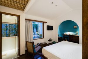 Verdant Calm Balcony