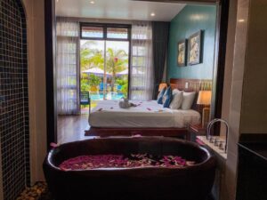 ZEN GARDEN VIEW ROOM